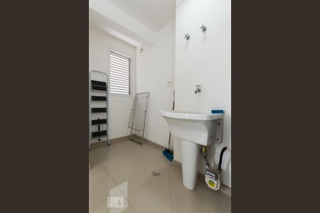 Área de serviço de kitnet/studio para alugar com 1 quarto, 62m² em Melville Empresarial Ii, Barueri