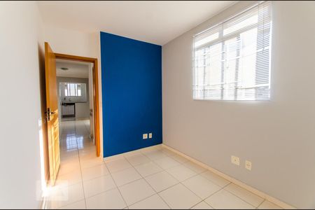 Quarto 2 de apartamento para alugar com 2 quartos, 52m² em Ouro Preto, Belo Horizonte