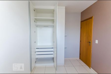 Quarto 1 de apartamento para alugar com 2 quartos, 52m² em Ouro Preto, Belo Horizonte