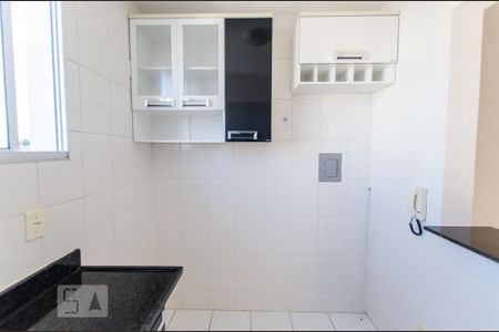 Cozinha de apartamento para alugar com 2 quartos, 52m² em Ouro Preto, Belo Horizonte