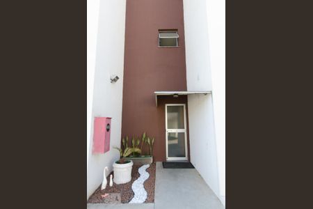 Hall de entrada de apartamento para alugar com 2 quartos, 52m² em Ouro Preto, Belo Horizonte