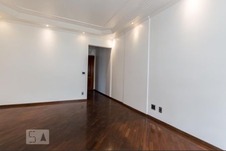 Apartamento à venda com 77m², 3 quartos e 2 vagasSala