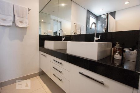 Apartamento à venda com 84m², 2 quartos e 1 vagaSuite