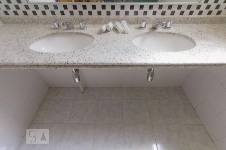 Apartamento à venda com 65m², 2 quartos e 1 vagaBanheiro