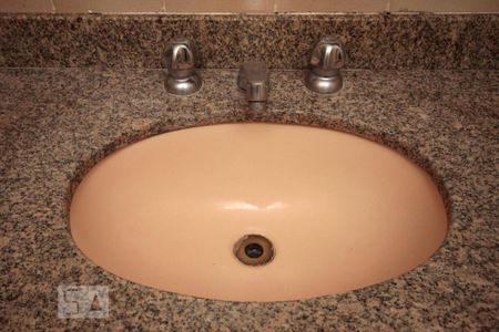 Banheiro de apartamento à venda com 3 quartos, 80m² em Liberdade, São Paulo