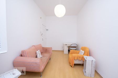 Sala de apartamento à venda com 1 quarto, 28m² em Humaitá, Rio de Janeiro