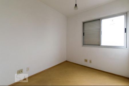 Quarto de apartamento para alugar com 3 quartos, 70m² em Jaguaré, São Paulo