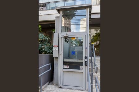Elevador para Pessoas Especiais de kitnet/studio à venda com 1 quarto, 31m² em Sumarezinho, São Paulo