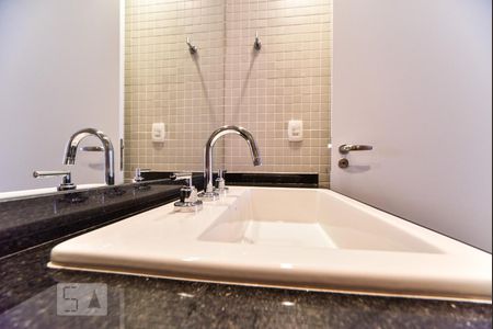 Apartamento à venda com 68m², 1 quarto e 1 vagaBanheiro da Suíte