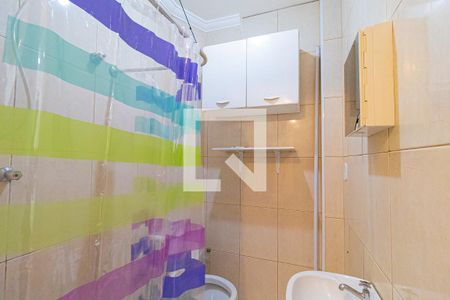 Banheiro de kitnet/studio para alugar com 1 quarto, 20m² em Bela Vista, São Paulo