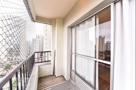 Apartamento para alugar com 73m², 2 quartos e 1 vaga Apartamento para alugar com 73m², 2 quartos e 1 vagaVaranda
