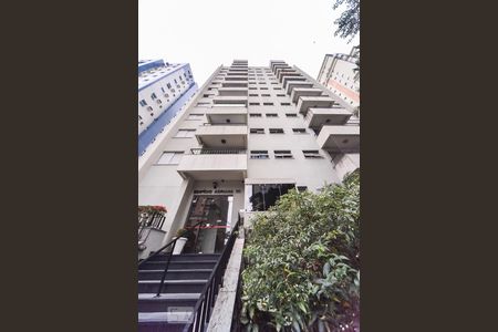 Apartamento para alugar com 73m², 2 quartos e 1 vaga Apartamento para alugar com 73m², 2 quartos e 1 vagaFachada