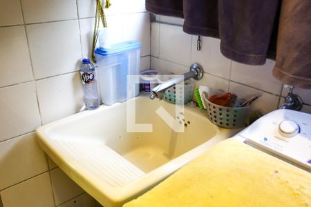 Apartamento à venda com 145m², 4 quartos e 3 vagas Apartamento à venda com 145m², 4 quartos e 3 vagasÁrea de Serviço