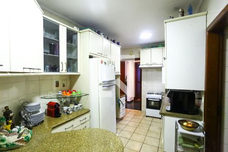 Apartamento à venda com 145m², 4 quartos e 3 vagas Apartamento à venda com 145m², 4 quartos e 3 vagascozinha
