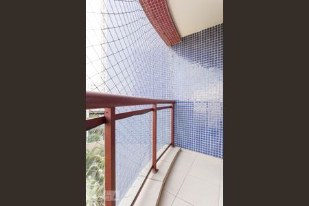 Apartamento à venda com 80m², 3 quartos e 2 vagas Apartamento à venda com 80m², 3 quartos e 2 vagasSacada Suíte