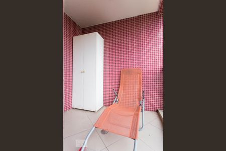 Apartamento à venda com 80m², 3 quartos e 2 vagas Apartamento à venda com 80m², 3 quartos e 2 vagasSacada Suíte