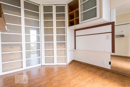 Apartamento à venda com 80m², 3 quartos e 2 vagas Apartamento à venda com 80m², 3 quartos e 2 vagasSuíte