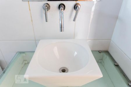 Apartamento à venda com 80m², 3 quartos e 2 vagas Apartamento à venda com 80m², 3 quartos e 2 vagasBanheiro