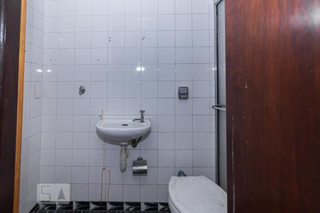 Apartamento à venda com 230m², 3 quartos e 1 vaga Apartamento à venda com 230m², 3 quartos e 1 vagaBanheiro de Serviço