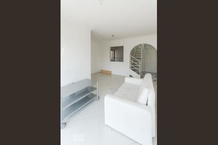 Sala de apartamento para alugar com 3 quartos, 104m² em Vila Gumercindo, São Paulo