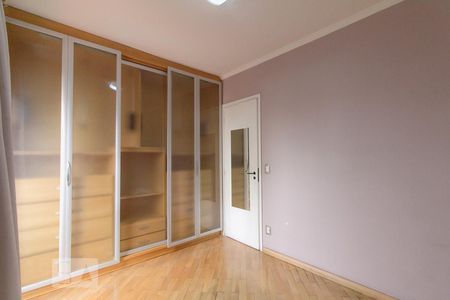 Apartamento à venda com 74m², 3 quartos e 2 vagasQuarto 3