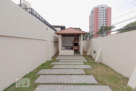 Apartamento à venda com 74m², 3 quartos e 2 vagasChurrasqueira