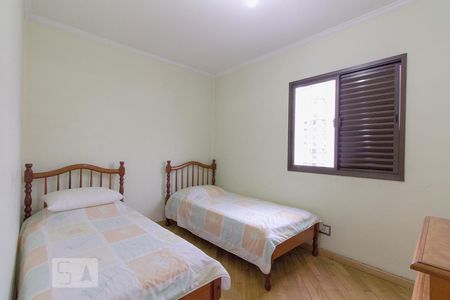 Apartamento à venda com 74m², 3 quartos e 2 vagasQuarto 2