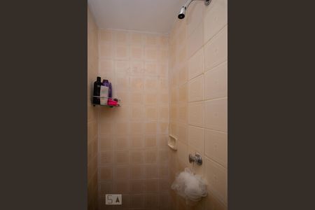 Apartamento para alugar com 72m², 2 quartos e 1 vaga Apartamento para alugar com 72m², 2 quartos e 1 vagaBanheiro suíte