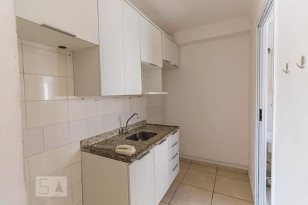 Cozinha de apartamento à venda com 2 quartos, 56m² em Vila Galvão, Guarulhos