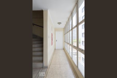 Apartamento à venda com 78m², 2 quartos e sem vagaEntrada