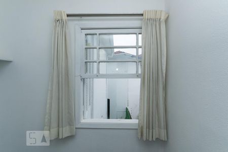 Casa à venda com 100m², 3 quartos e 1 vagaJanela do quarto 2