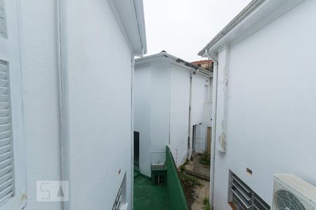 Casa à venda com 100m², 3 quartos e 1 vagaVista da janela do quarto 2