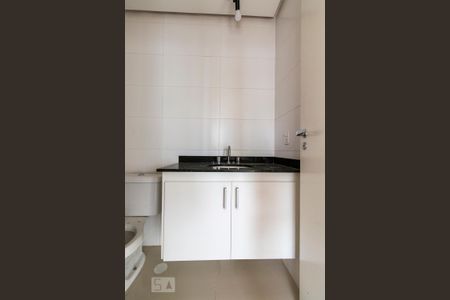 Banheiro  de kitnet/studio para alugar com 1 quarto, 45m² em Vila Regente Feijó, São Paulo