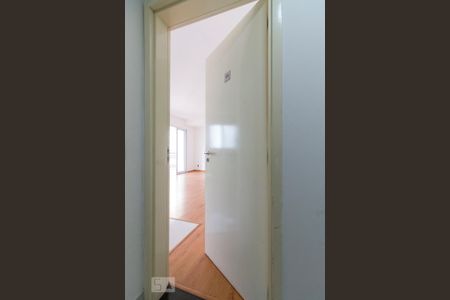 Porta de Entrada de kitnet/studio para alugar com 1 quarto, 45m² em Vila Regente Feijó, São Paulo
