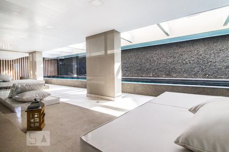 Apartamento para alugar com 68m², 1 quarto e 1 vagaPiscina