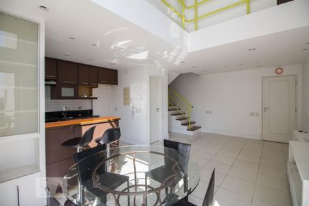 Sala de apartamento à venda com 1 quarto, 72m² em Vila Madalena, São Paulo