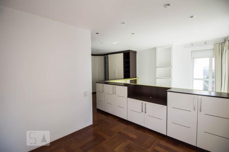 Quarto  de apartamento à venda com 1 quarto, 72m² em Vila Madalena, São Paulo