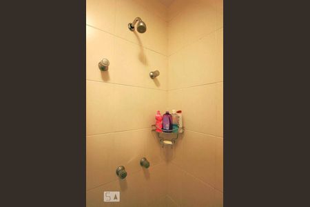 Apartamento para alugar com 128m², 2 quartos e 2 vagas Apartamento para alugar com 128m², 2 quartos e 2 vagasChuveiro