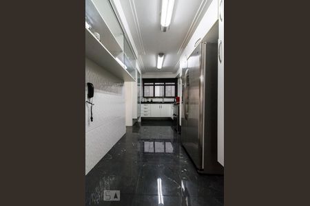 Apartamento à venda com 182m², 3 quartos e 3 vagasCozinha 