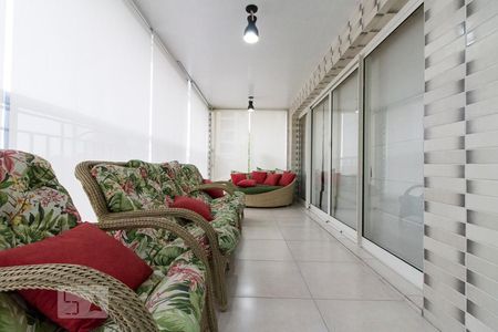 Varanda Gourmet com Jardim  de apartamento para alugar com 3 quartos, 182m² em Vila Gomes Cardim, São Paulo