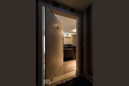 Porta de Entrada  de apartamento para alugar com 3 quartos, 182m² em Vila Gomes Cardim, São Paulo