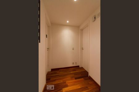 Apartamento à venda com 182m², 3 quartos e 3 vagasHall dos Quartos 