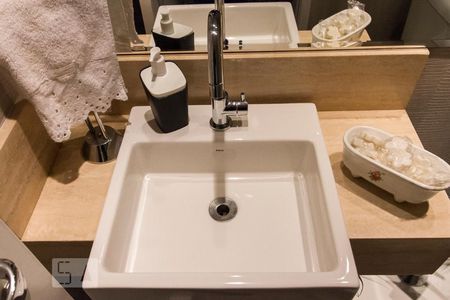 Apartamento à venda com 182m², 3 quartos e 3 vagasPia do Lavabo 