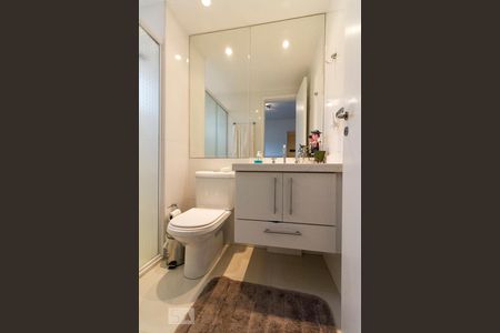 Apartamento à venda com 182m², 3 quartos e 3 vagasBanheiro Suíte 2 