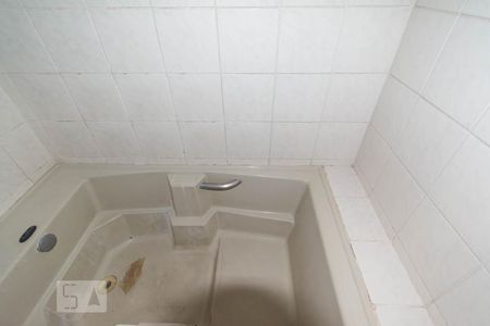 Banheiro Social de apartamento à venda com 3 quartos, 95m² em Jardim Marajoara, São Paulo