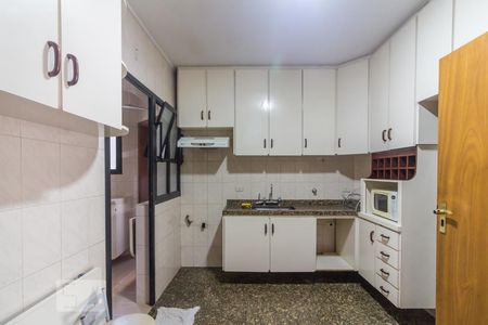 Apartamento para alugar com 100m², 3 quartos e 2 vagas Apartamento para alugar com 100m², 3 quartos e 2 vagasCozinha