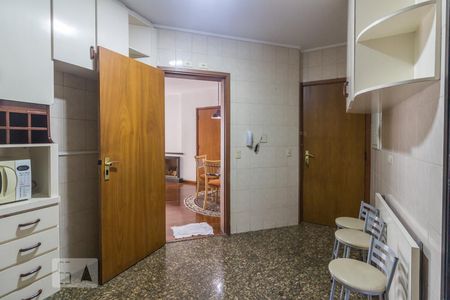 Apartamento para alugar com 100m², 3 quartos e 2 vagas Apartamento para alugar com 100m², 3 quartos e 2 vagasCozinha
