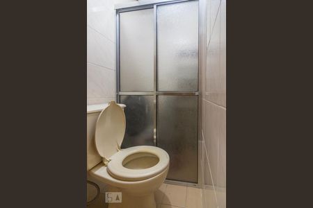 Apartamento para alugar com 100m², 3 quartos e 2 vagas Apartamento para alugar com 100m², 3 quartos e 2 vagasBanheiro de serviço