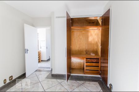 Apartamento à venda com 219m², 4 quartos e 2 vagasQuarto 4 