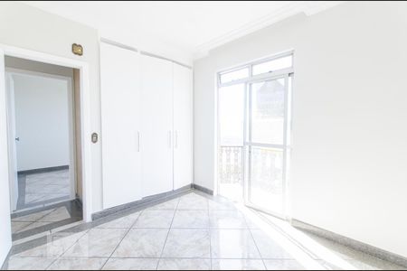 Apartamento à venda com 219m², 4 quartos e 2 vagasQuarto 3